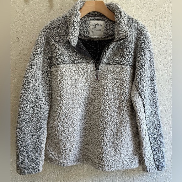 2 for $26 Dylan Los Angeles 1/4 Zip Teddy Bear Sherpa Pullover Medium - Picture 1 of 5